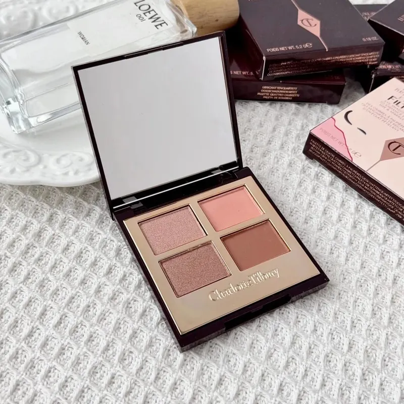 CT Snadno použitelná paleta očních stínů se 4 odstíny a 9 odstíny Charlotte Tilbury Lip Balm Pillow Talk Big Lip Plumpgasm Lip Blush Makeup Gift