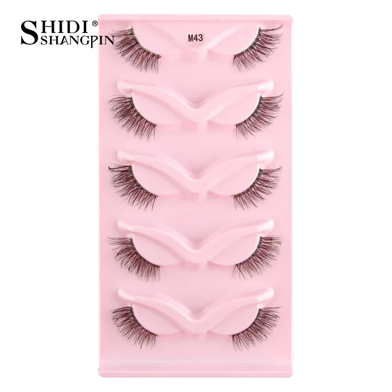 Half Lashes Cat Eye Lashes 3D Natural Winged End Eye Elongated Lashes Fox Eye Lashes Faux Mink Lashes Makeup