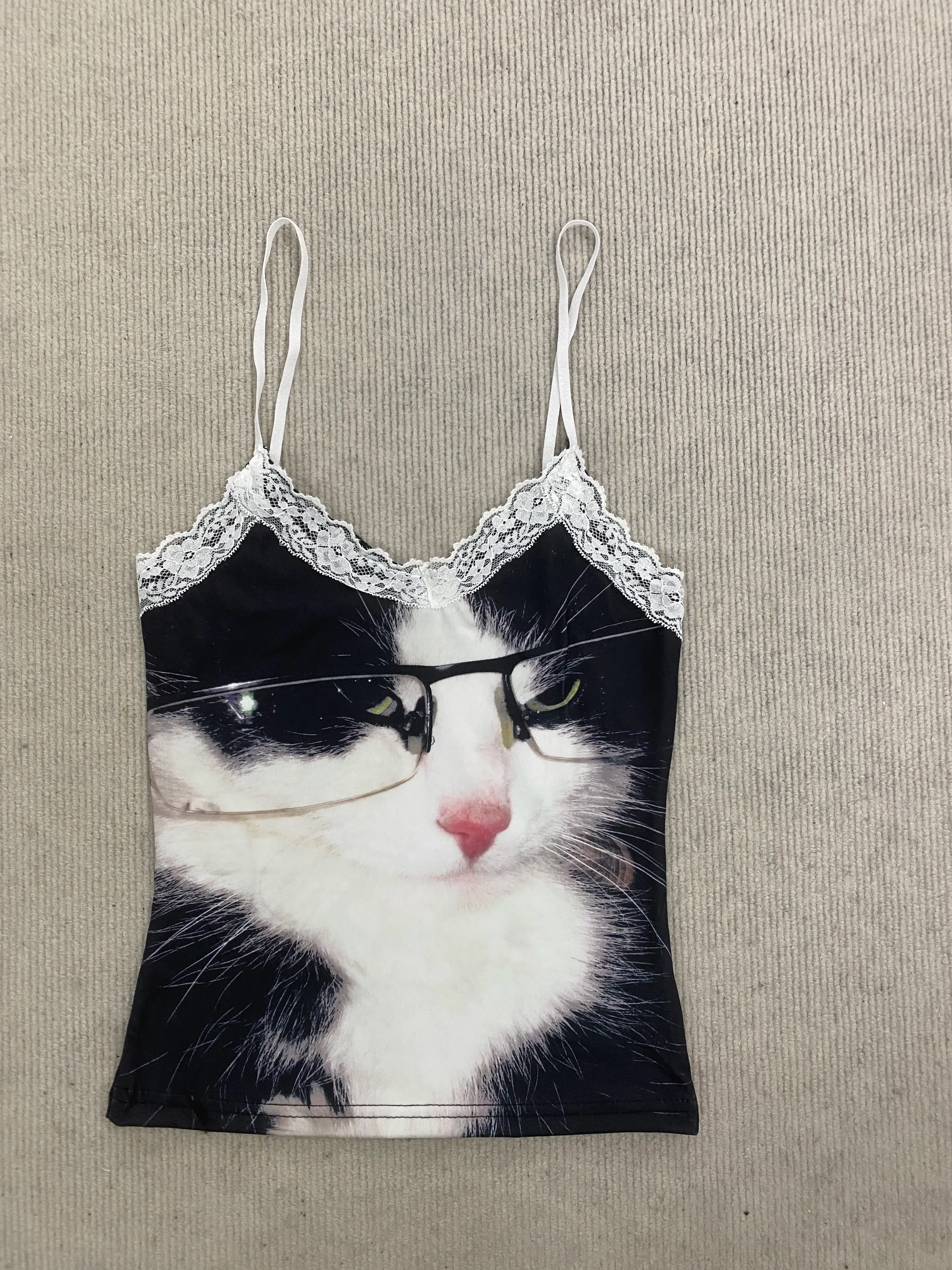 Women Lace Trim Spaghetti Strap Cami Top Cute Glasses Cat Print Slim Y2K Coquette Summer Sleeveless Crop Tank Top