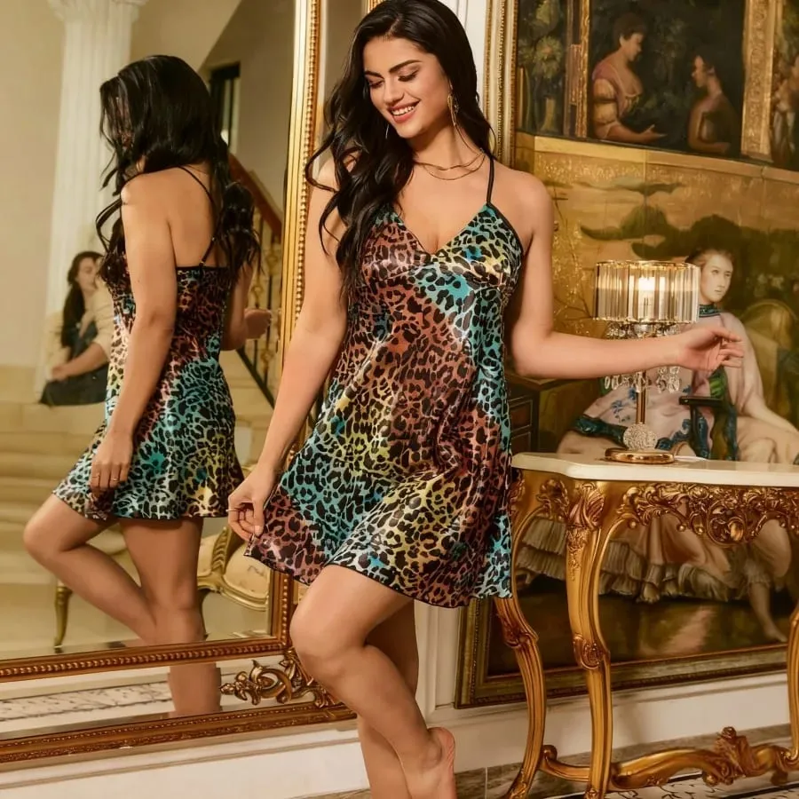 Leopard Printed Dresses For Women Fashion Sexy Streetwear Strap V-Neck Sleeveless Backless Sheath Mini Vestidos Robes Female Fit