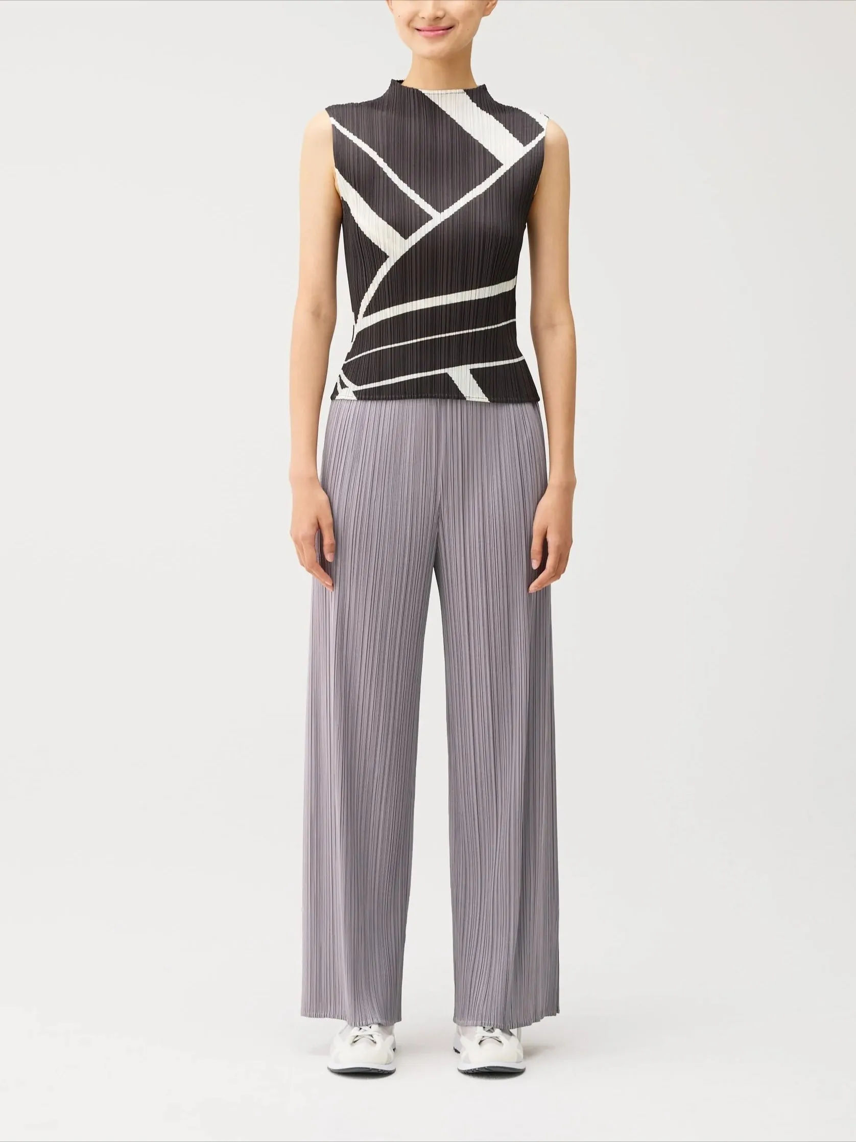 Miyake Pleated Top Women Sleeveless Geometric Black White Vest 2026 Summer High Neck Slim Casual Elegant Trendy New Hot Fit