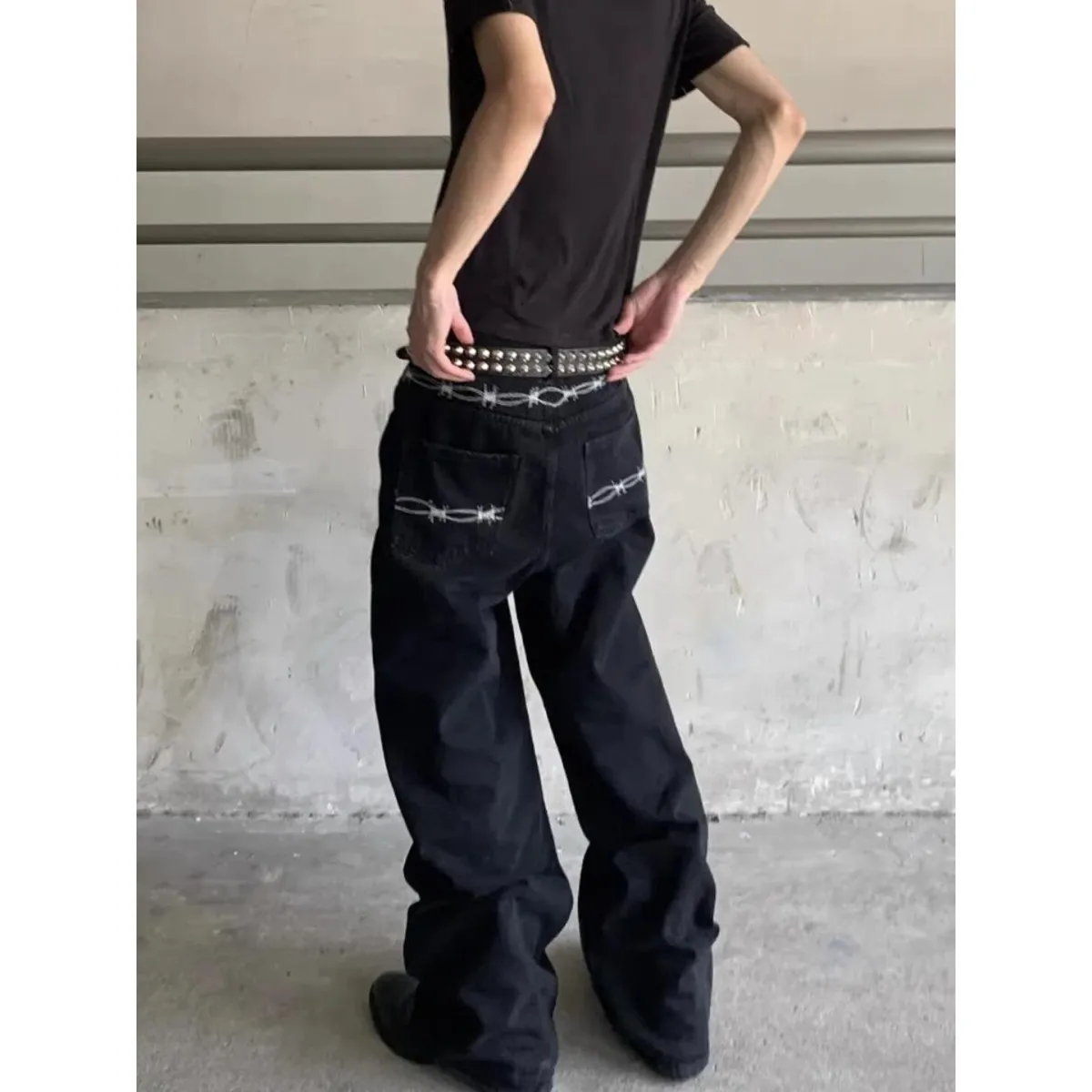 Retro American Style Embroidered Black Original Jeans Men's Loose Straight Leg Jeans Youth Fashion Cotton Polyester Blend — image 5