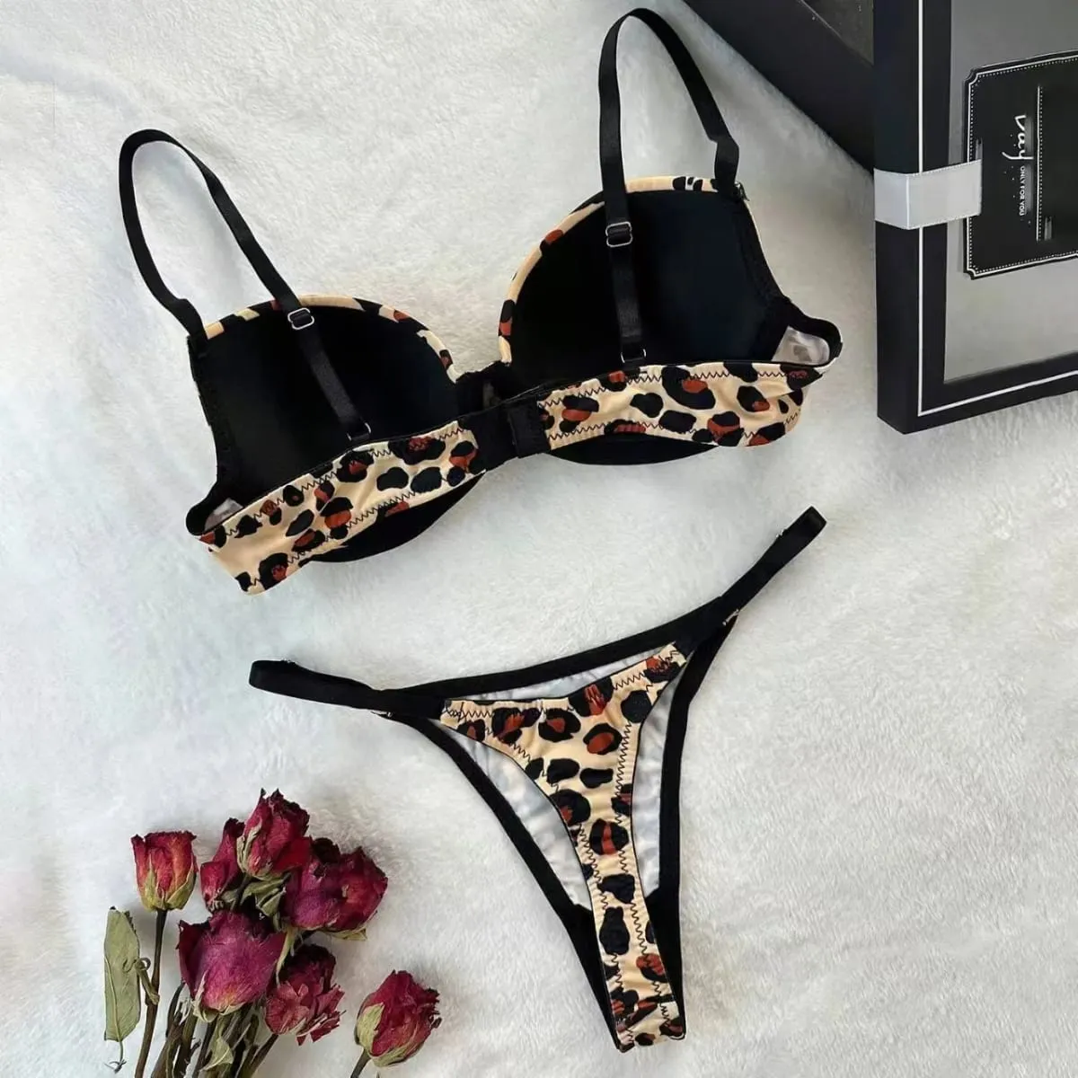 Sexy Leopard Print Push-Up Bra Set with Matching Thong for Women - Underwear Set