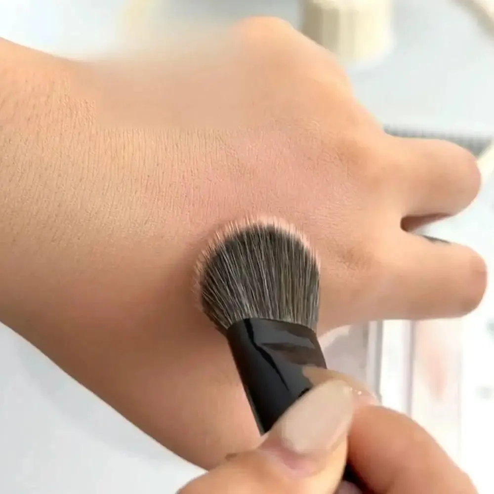 Slope Blusher Brush Powder Blush Cream Liquid Blush Makeup Brushes Flat Small Precise Blush Brush Makeup Tools