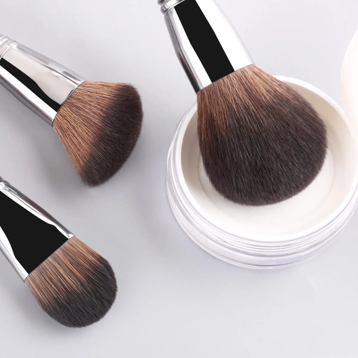 15 Piece Wood Handle Makeup Brushes With Gift Box Soft Synthetic Hair Foundation Blush Eyeshadow Contour Cosmetic Tool Set — image 4