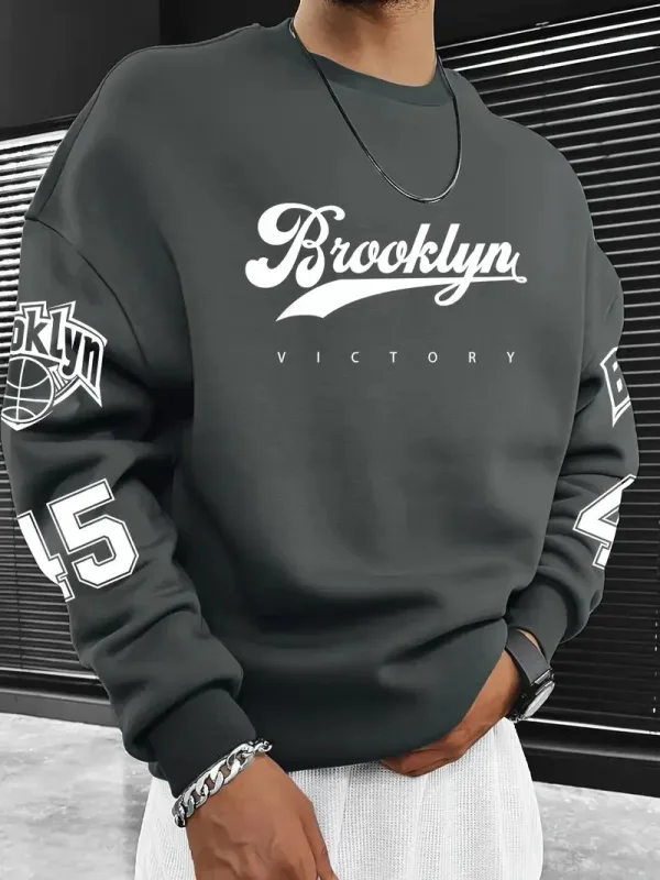 The new men's round-neck hoodie for Spring and Autumn 2025 features street fashion and soft 3D digital pattern printing