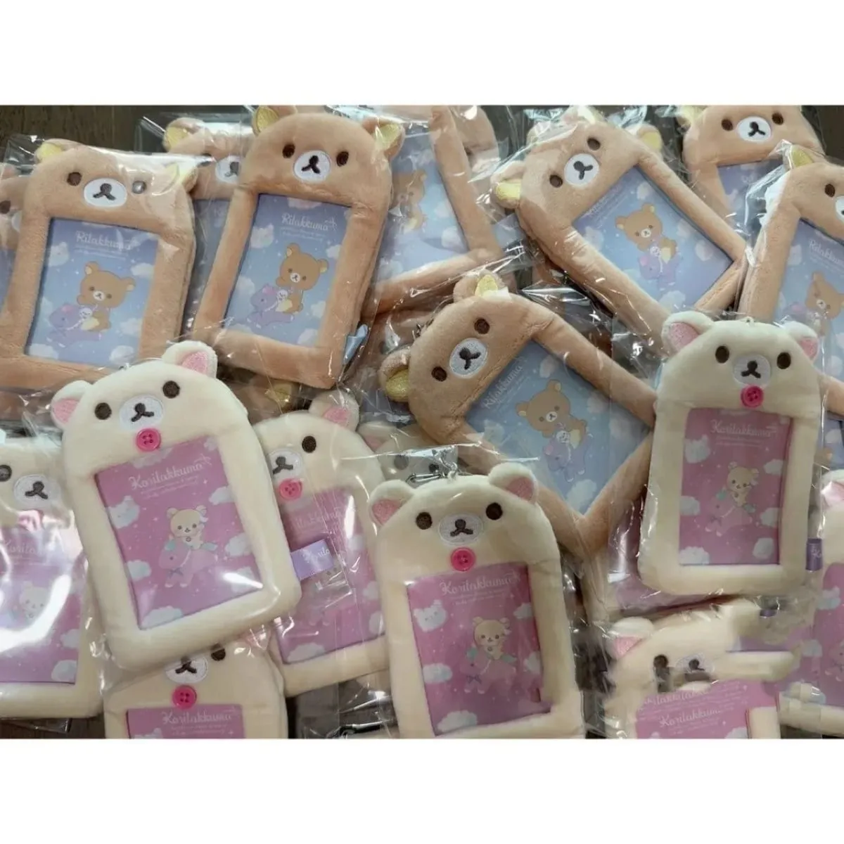 Rilakkuma Plushes ID ผู้ถือบัตรพวงกุญแจอะนิเมะใหม่ Relax Bear หนังสือเดินทาง Key แหวนโรงเรียนรถบัสบัตรธนาคารกระเป๋าจี้ของขวัญ