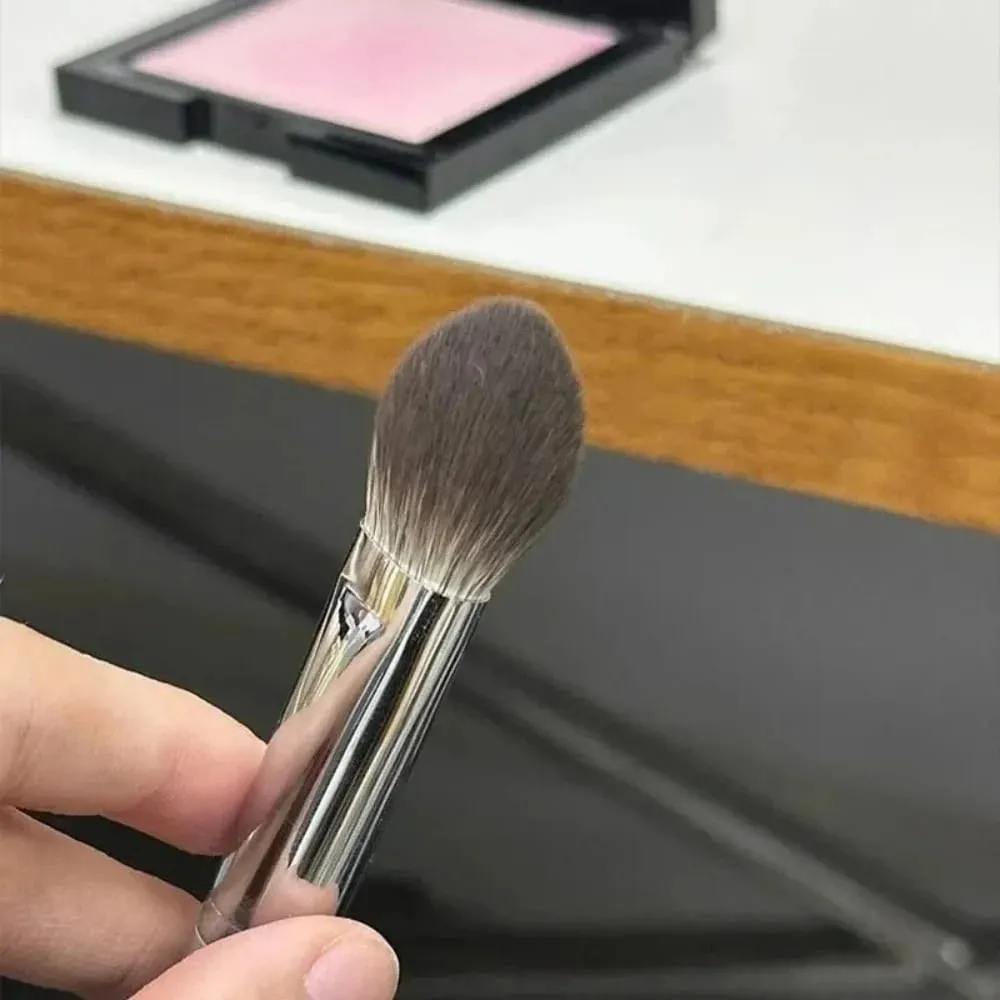 1/2Pcs Mini Peach Heart Blush Brush Small Flat Precise Face Brush Multi Use For Powder Cream Liquid Blush Beauty Makeup Gift
