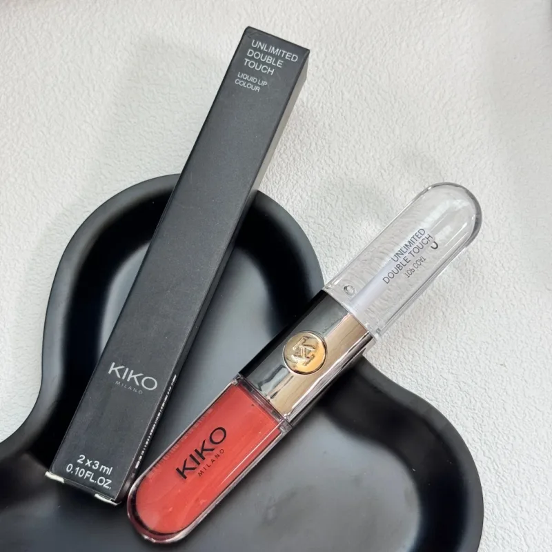 Milano Obegränsad Double Touch Liquid Lipstick Lättvikt högpigment, ej klibbig krämig konsistens Långt slitage, komfortsmink