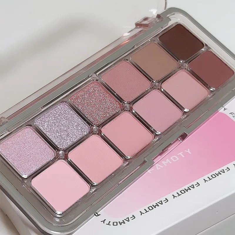 Palette di ombretti opachi a 12 colori a bassa saturazione Tè Albicocca Toni della terra Trucco per occhi opaco perlescente a lunga durata per l'uso quotidiano