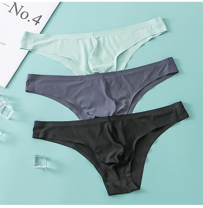 Sous-vêtements pour hommes, demi-hanche, petit Triangle, taille basse, Sexy, jeunes hommes, slip en soie glacée, sans couture, culotte d'été légère et respirante