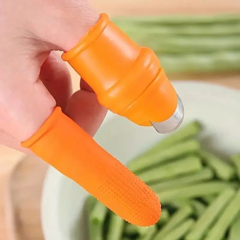 Thumb Knife Set with Finger Cots for Peeling Garlic Hulling Strawberries Picking Peppercorns & Vegetables (6 Pcs)
