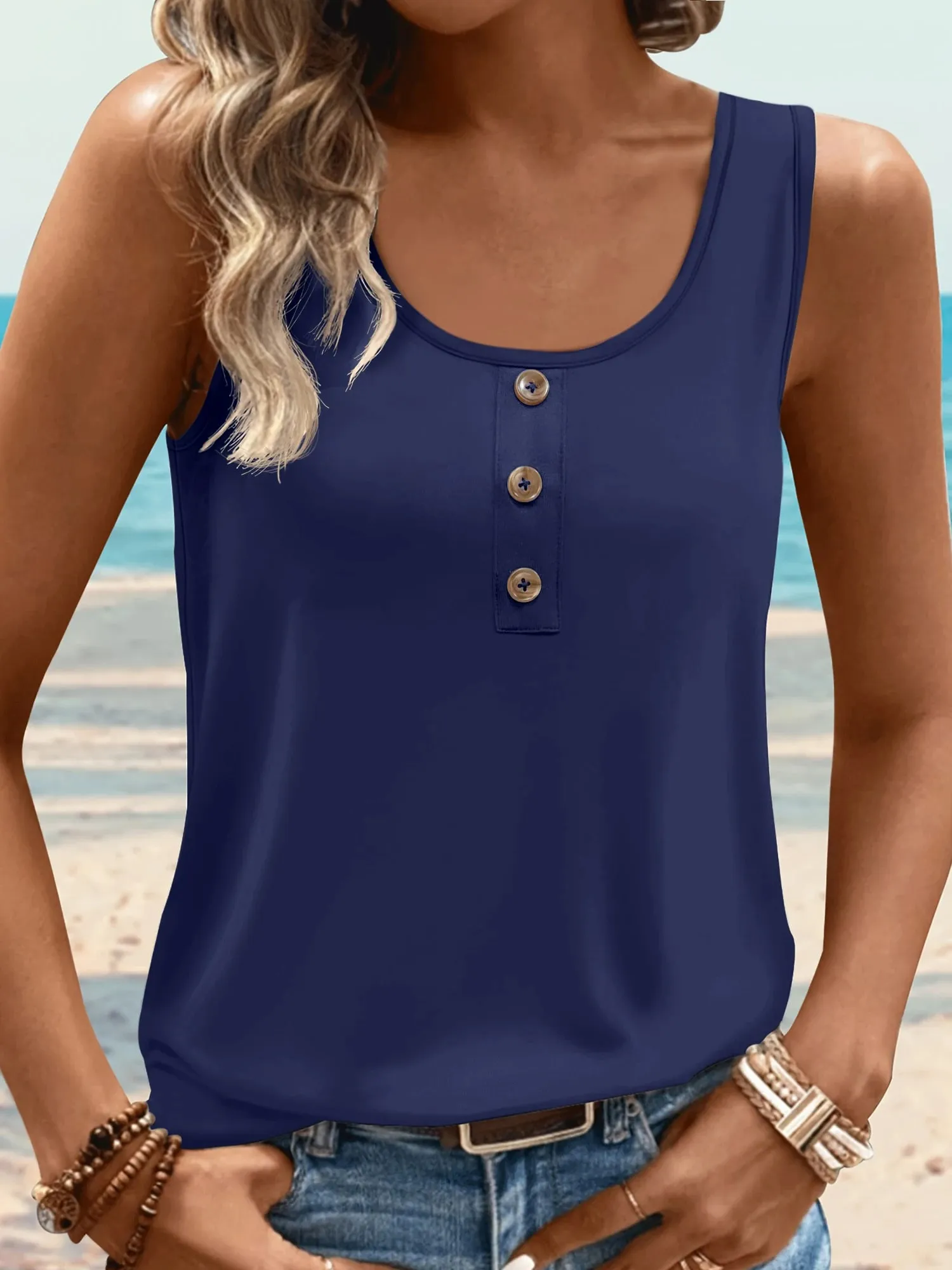 U Neck Sleeveless Henley Tank Top with Front Buttons Relaxed Fit Basic Cami for Women All Seasons Daily Wear