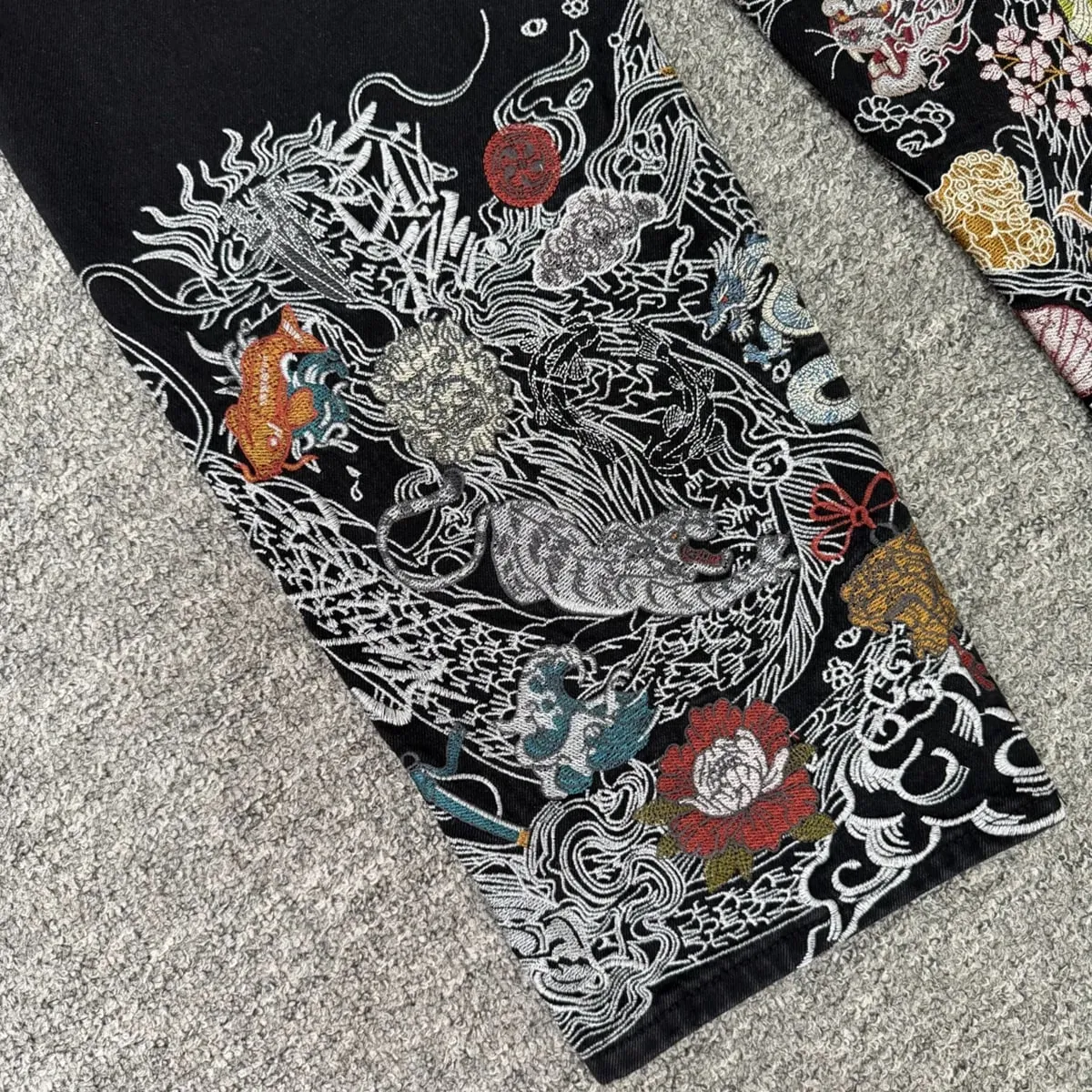 High Street Flower koi Fish Embroidery Baggy Jeans Pants for Men and Women Pantalones Hombre Straight Denim Trousers Oversized