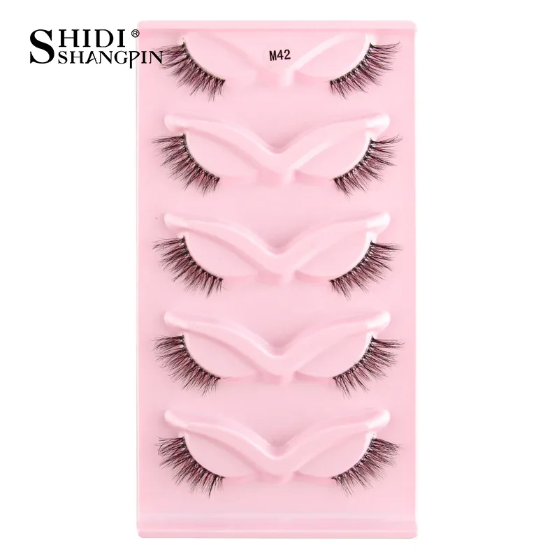 Half Lashes Cat Eye Lashes 3D Natural Winged End Eye Elongated Lashes Fox Eye Lashes Faux Mink Lashes Makeup
