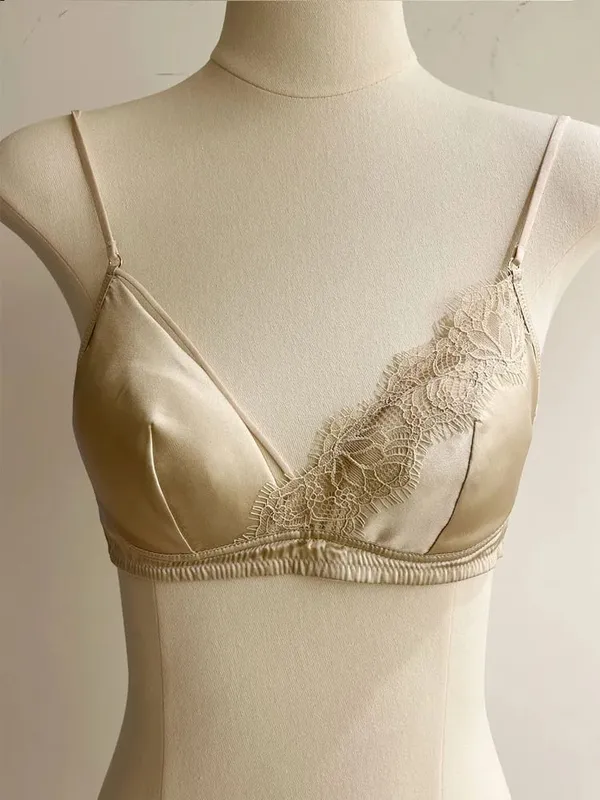 Francouzský styl krajková podprsenka Bralette Malá prsa Bez kostic Trojúhelníkový košíček Tenký ramínko Sexy sada spodního prádla Push Up Dámské spodní prádlo