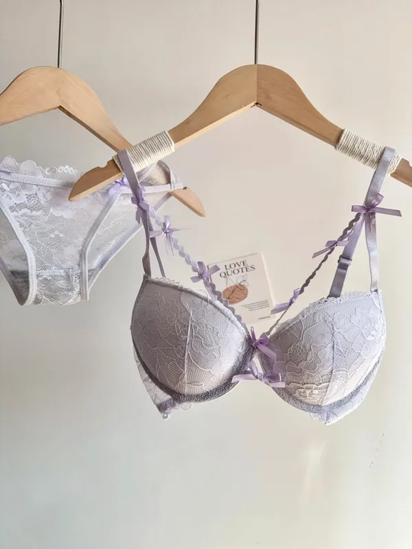 セクシーな Women Party Wedding Red Bow Lace Underwear Lingerie Set Push Up Bra Panty Small Chest Gathered Intimate Suit S-XL A-C CUP