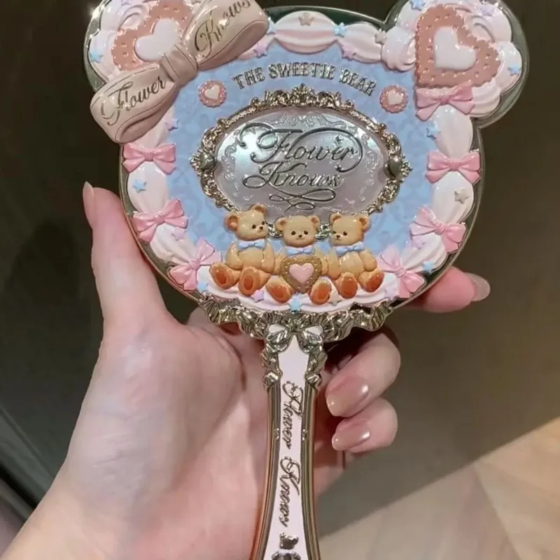 Flower Knows Makeup Kit Sweetie Bear Concealer Palette Silk Satin Blusher Lip Jelly Mirror Hair Clip Makeup Bag Mini Powder Set