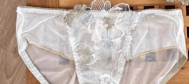 Everyday Japanese Minimizer Bra Large Bust Rabbit Ear Cup Anti Sagging Breathable Lace Support Ultra Thin Comfort MOYISU Sexy AB