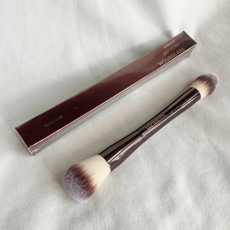 Hourglass Makeup Brushes Face Large Powder Blush Foundation Contour Highlight Blending Retractable Kabuki Cosmetic Brush Tools