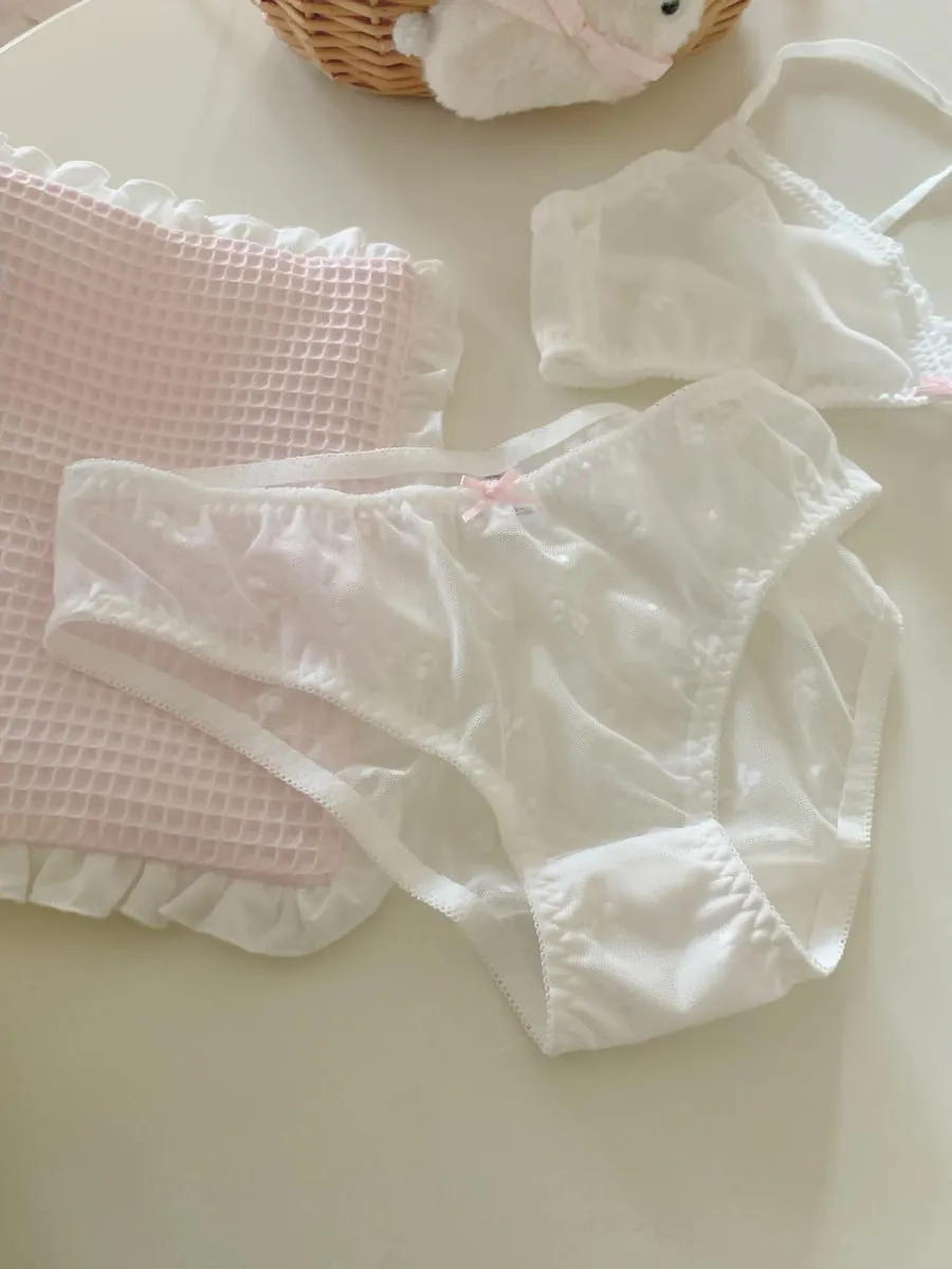 Lace Bow Detail Lingerie Sweet and Girlish 100% Cotton Breathable Comfort Underwear Small Bust Bra Set Wire-Free Bras