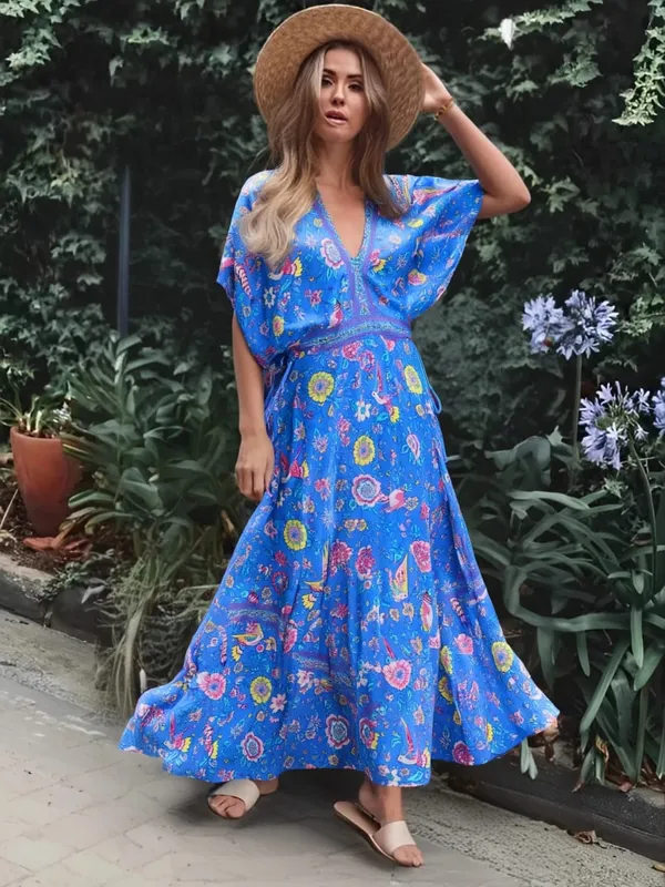Boho Queens mujeres Pavo Real estampado Floral manga murciélago playa bohemio Maxi Vestidos señoras cuello en V borla vestido de verano Vestidos