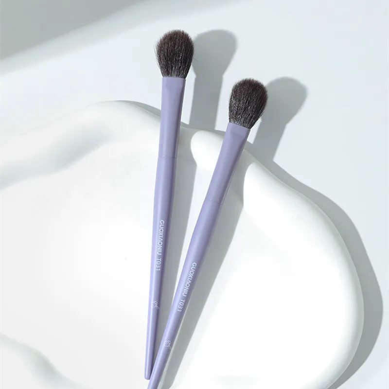 1PC Super Soft Purple Blusher Brush Foundation Contour Eye Shadow Brush Highlight Brow Shadow Brush Makeup Brushes — image 1
