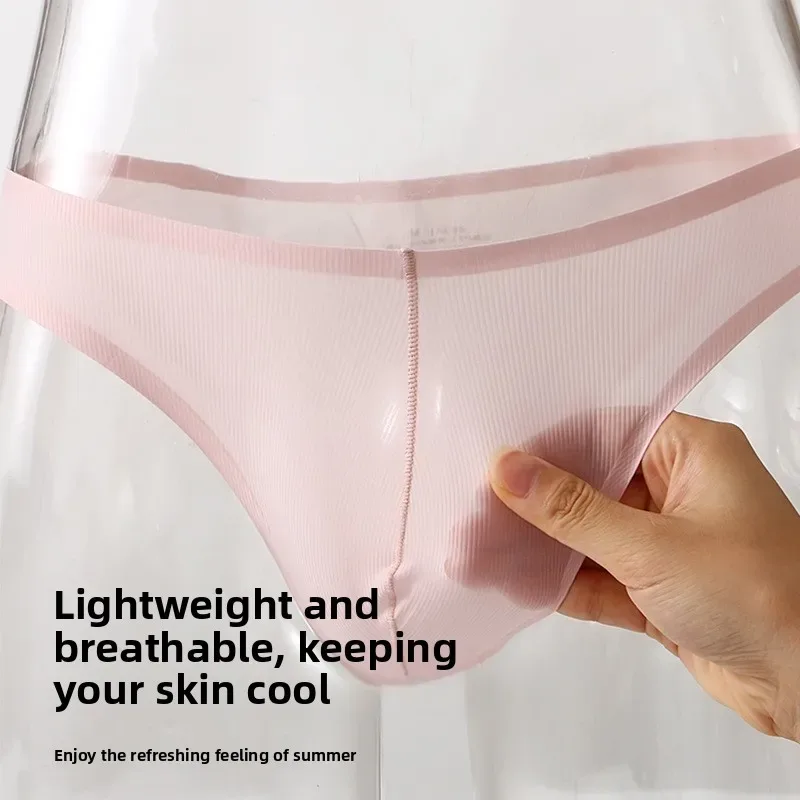 Sous-vêtements pour hommes, demi-hanche, petit Triangle, taille basse, Sexy, jeunes hommes, slip en soie glacée, sans couture, culotte d'été légère et respirante