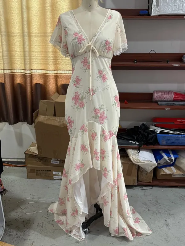 Women Floral Print Chiffon Maxi Dress Romantic Deep V-neck Flutter Sleeve High Low Lace Trim Dress 2026 Summer Elegant Lady Gown
