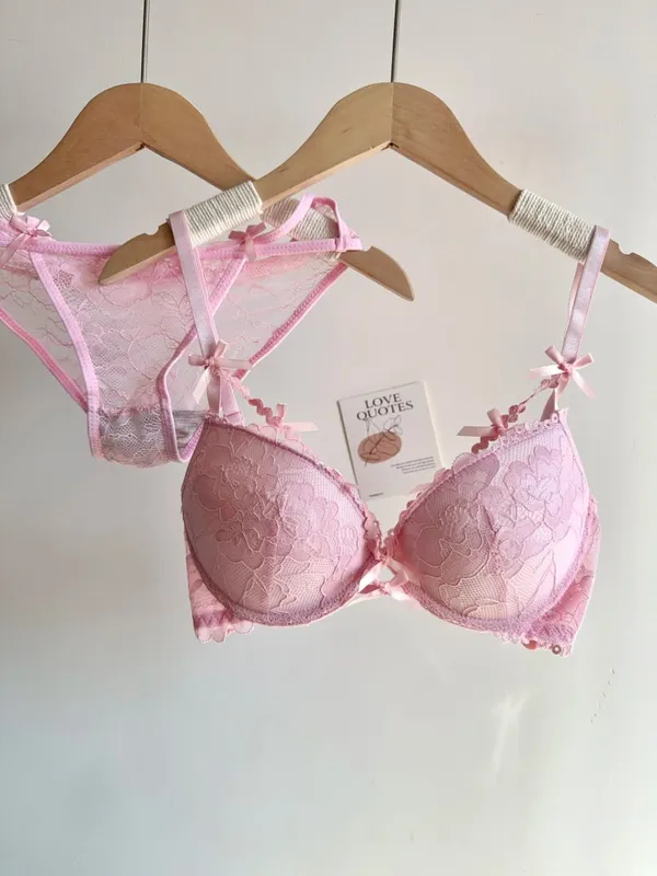 セクシーな Women Party Wedding Red Bow Lace Underwear Lingerie Set Push Up Bra Panty Small Chest Gathered Intimate Suit S-XL A-C CUP