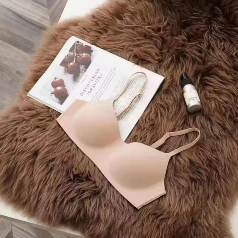 Soft Comfort Wireless Bra Breathable Fabric Thin Cup Push Up Bra Elastic Material Gathered Design Seamless Bra Women's Underwear