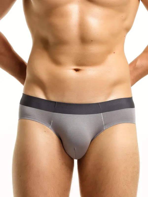 ملابس داخلية للرجال شورت مشروط بدون خياطة نحيف مثير للصيف شورت مثلث رفيع مريح وقابل للتنفس