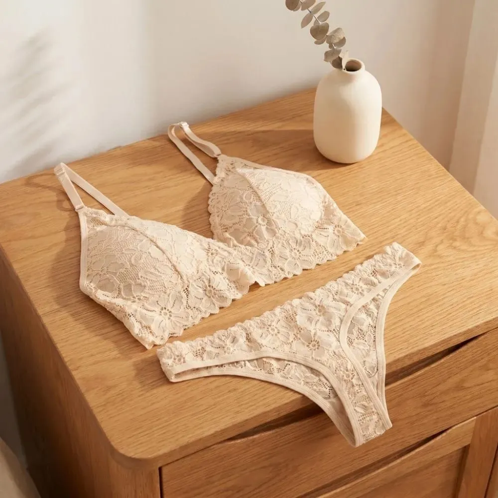 Fashion V Neck Lace Flower Bra Set Solid Color Low Waist Floral Panties Bra Kit T-Back Lingerie Lace Underwear Romantic Night