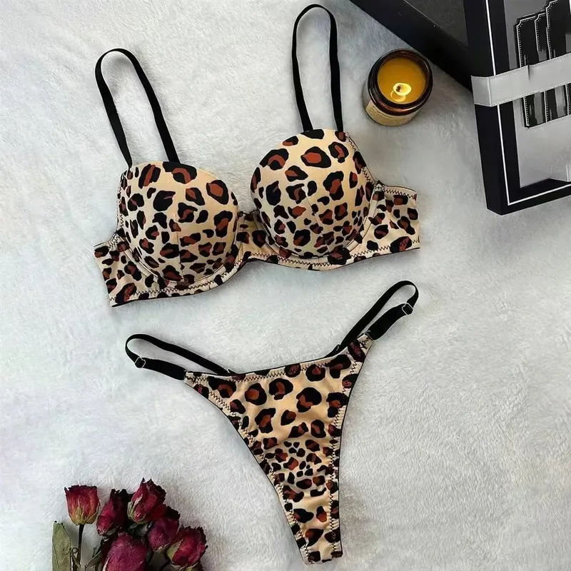 Women's Sexy Leopard Print Lingerie Set Comfortable Close-Fitting Push-Up Bra with Steel Ring Gathering — image 4
