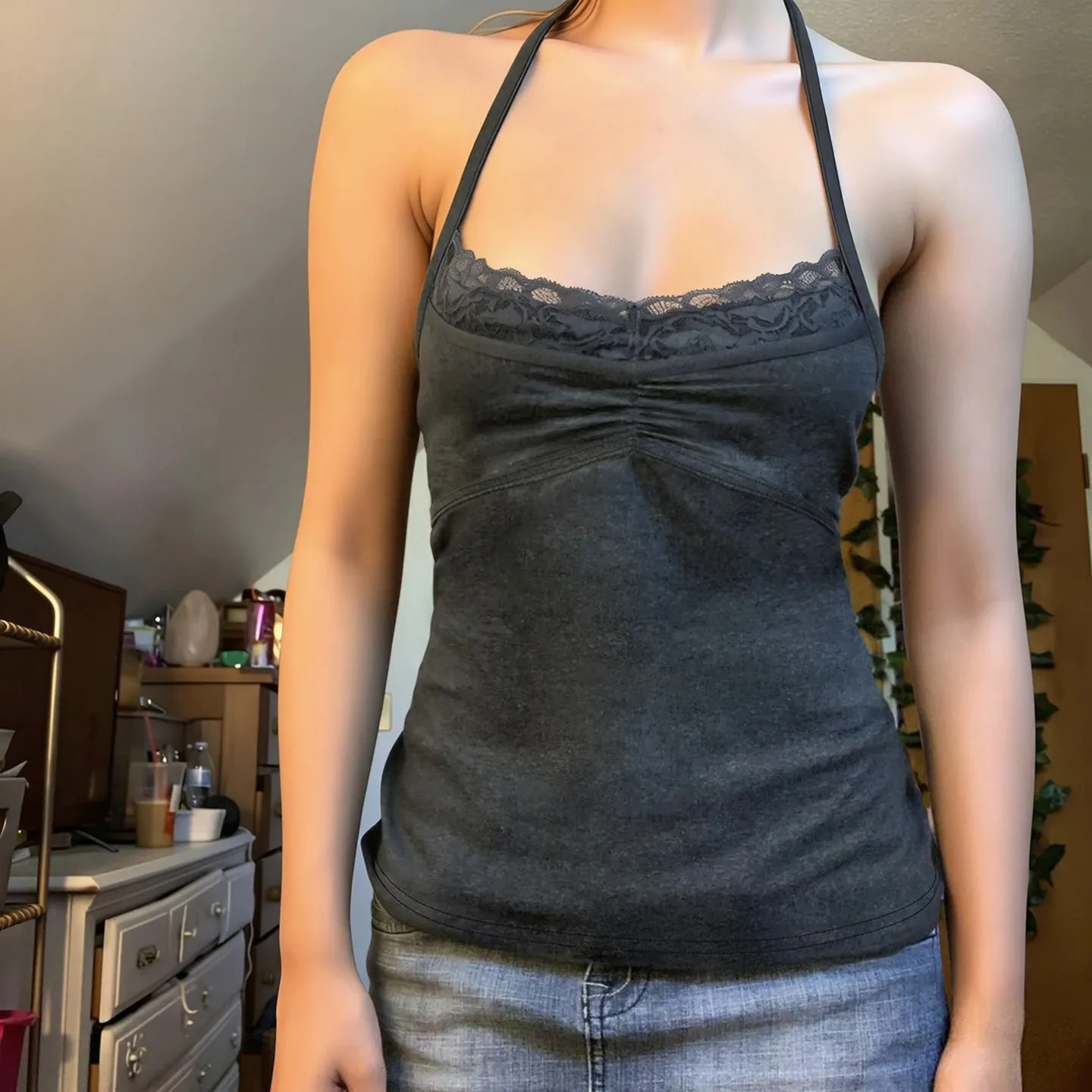Sexy Lace Trim Slim Sleeveless Halter Crop Top Vintage Y2K Corset Tops Casual Basic Camis Women Summer Solid Vest 2026 — image 2