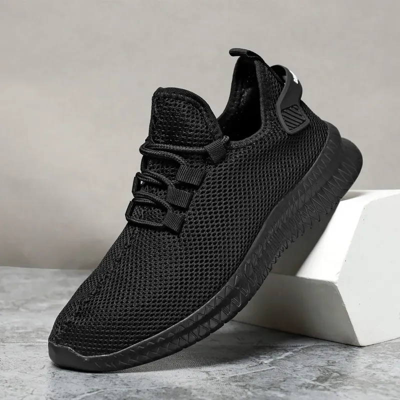 Men Shoes Spring Summer Soft Runing Shoes Lightweight Cheap Mesh Casual Shoes Slip on Sneakers Tenis Masculino Zapatillas Hombre