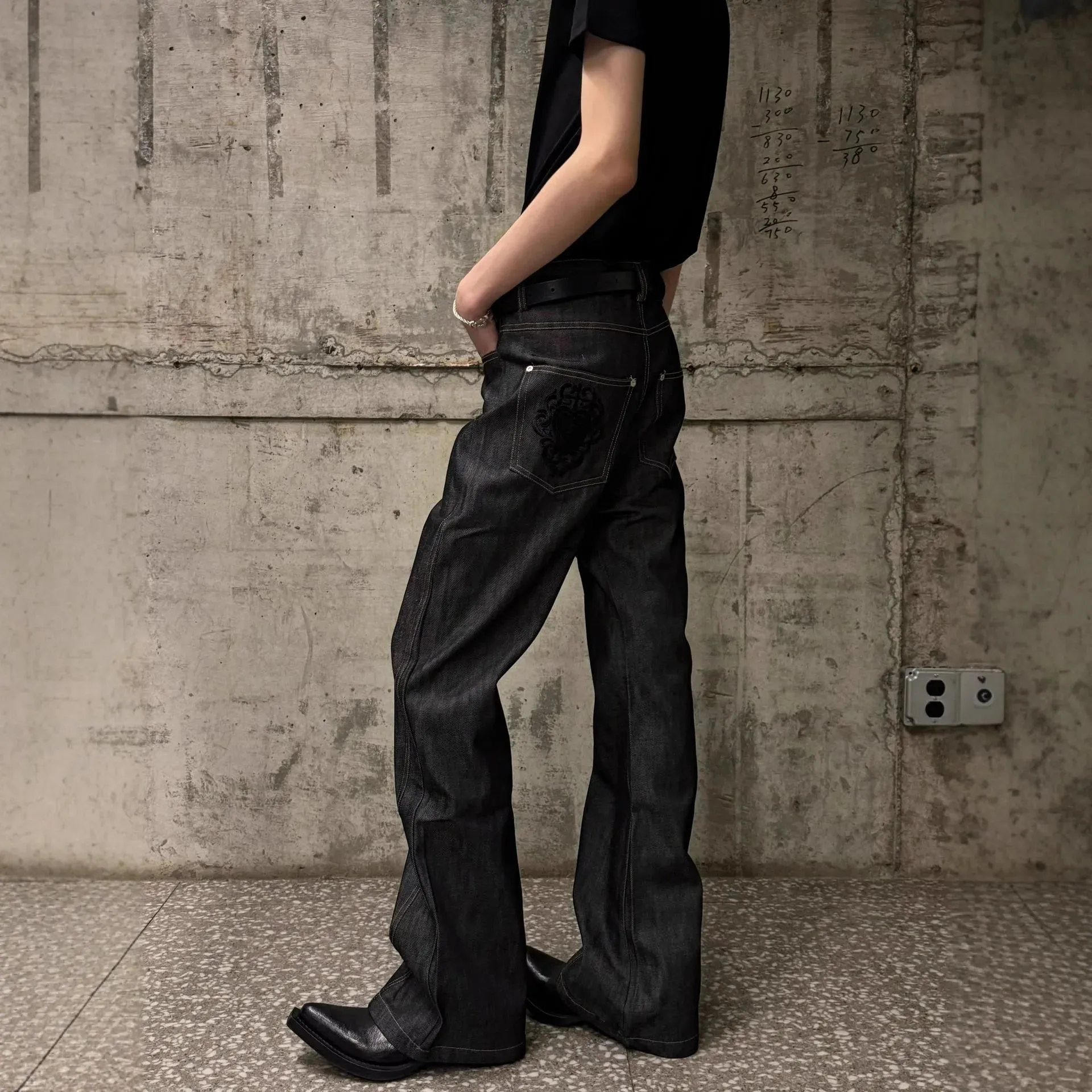 2026 Spring Original Cow Scimitar Bootcut Jeans Men's Commuter Pants Embroidered Trousers