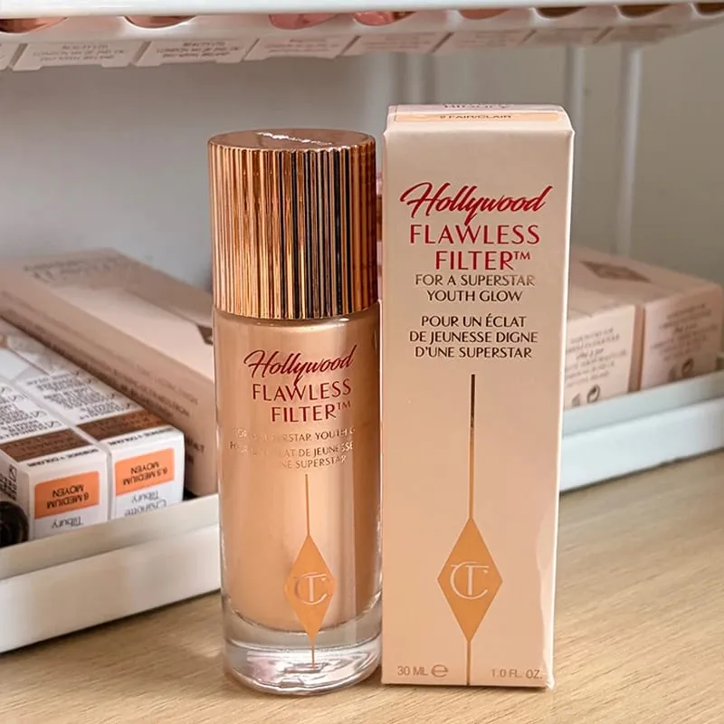 Charlotte Tilbury CT rozjasňovač podkladová báze nepřetržitě Textura make-upu Hydratační korektor rozjasňuje kompaktní pudr