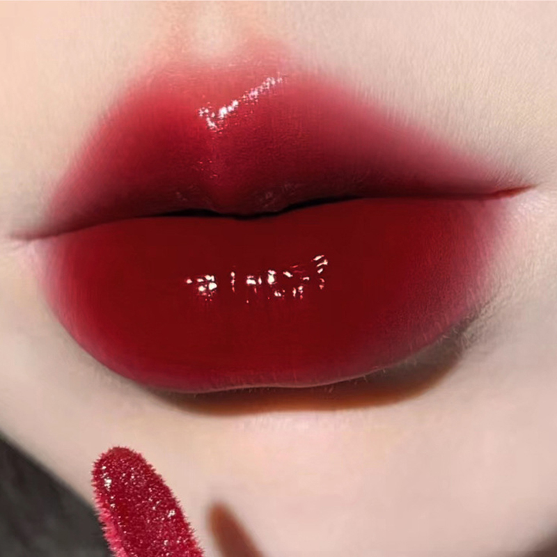 Light Glass-Like Lip Lacquer - Mirror Shine Hydrating Formula; Smudge-Proof Long-Wear and Skin-Brightening