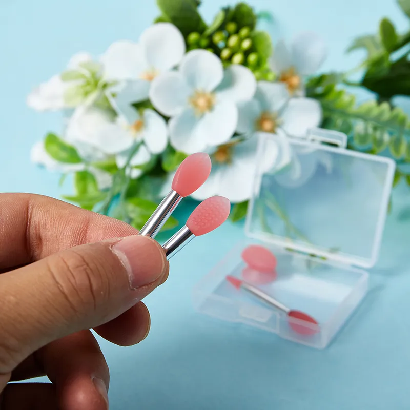 【M】 3 PCS Bálsamos Labiais de Silicone Escova de Máscara Labial com Ventosa Capa de Poeira Pincéis de Maquiagem Filme Labial Anti-perda Capa de Poeira