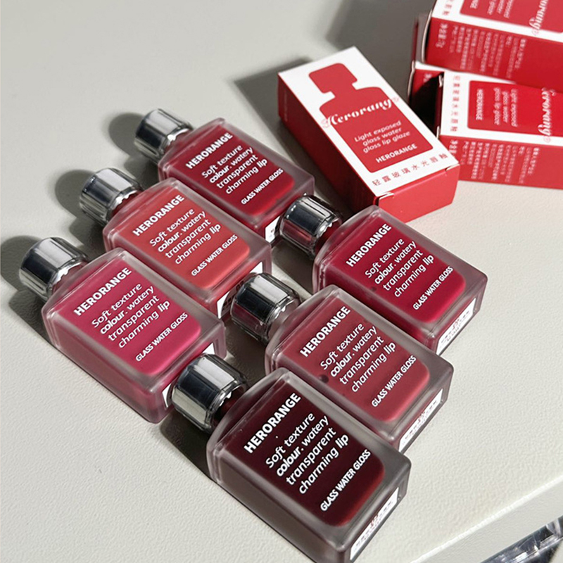 Light Glass-Like Lip Lacquer - Mirror Shine Hydrating Formula; Smudge-Proof Long-Wear and Skin-Brightening