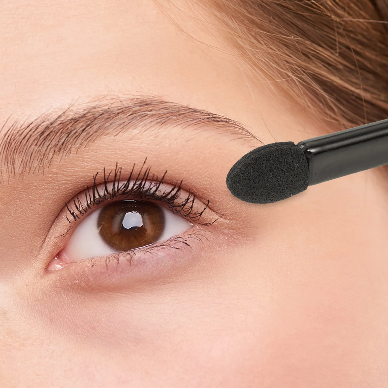 100 Buah Aplikator Eyeshadow Bahan Premium Kuas Makeup Kompak Ringan Stik Eyeshadow Alat Kuas Bibir Perlengkapan Makeup