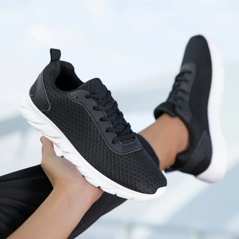 สีดำ Mens รองเท้ากีฬา Hollow ตาข่ายด้านบนไม่ลื่น Light Sole Jogging การฝึกอบรมสบายๆทุกวันกลางแจ้งกีฬา Footwea