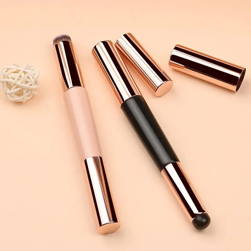 2-in-1 Dual-End Silicone Lip Brush Concealer Brush with Cap Portable Round Head Multi-Function Lipstick Makeup Brush Beauty Tool