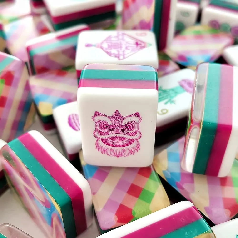 Luxury Engraved Acrylic American Mahjong Tiles Pink Plaid Mahjong Set Carved Crystal Mah Jongg Sets for Indoor Party Board Games