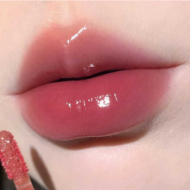 Light Glass-Like Lip Lacquer - Mirror Shine Hydrating Formula; Smudge-Proof Long-Wear and Skin-Brightening
