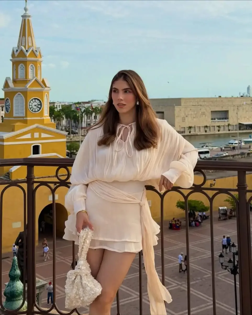 2026 Fashion Lace Up V-neck Lantern Mini Dress Long Sleeve Elegant Fold Sexy Flounce Hem Vestido Summer Evening Vacation Gown