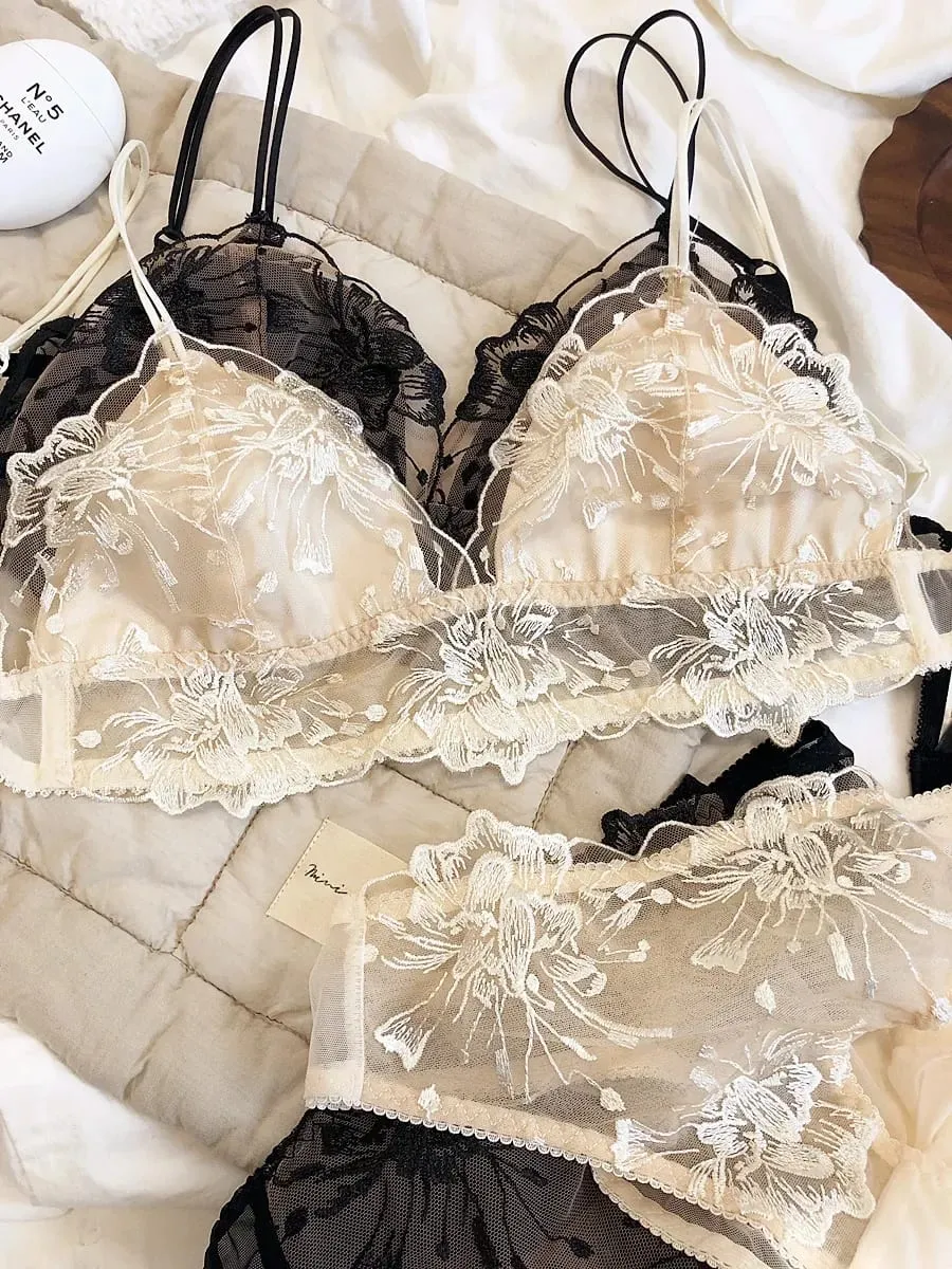 Embroidered Lace Bralette Set Triangle Cup Wireless Bra for Large Breasts Ultra Thin & Breathable Lingerie