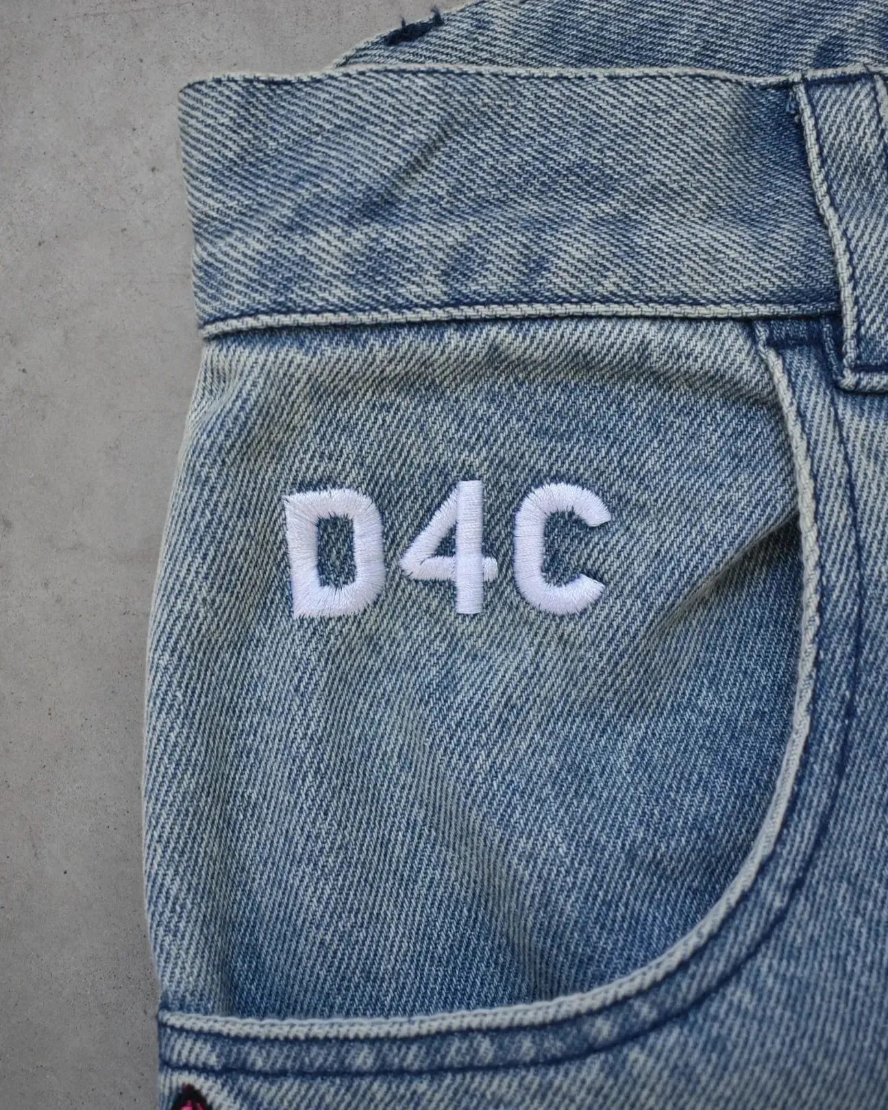 Y2K Men D4C JoJo High Waist Baggy Jeans Women Pink Heart Side Embroidery Loose Fit Washed Denim Pants Streetwear Wide Leg Pants