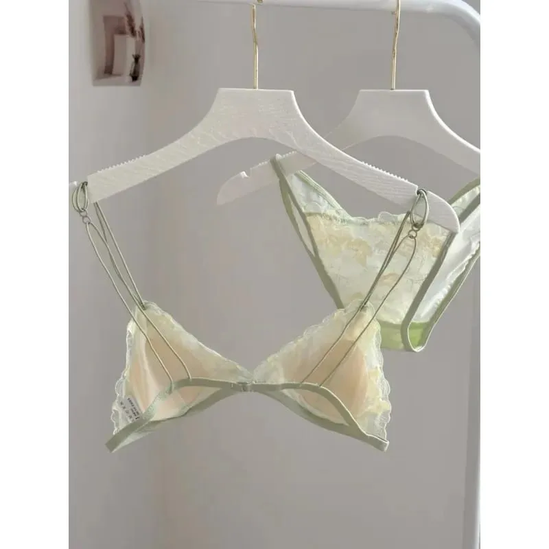 French Style Triangle Cup Bralette Embroidered Lace Wireless Hollow Out Pure Desire Lingerie Set CA MOYIU Sexy Bra Panty & Tushy